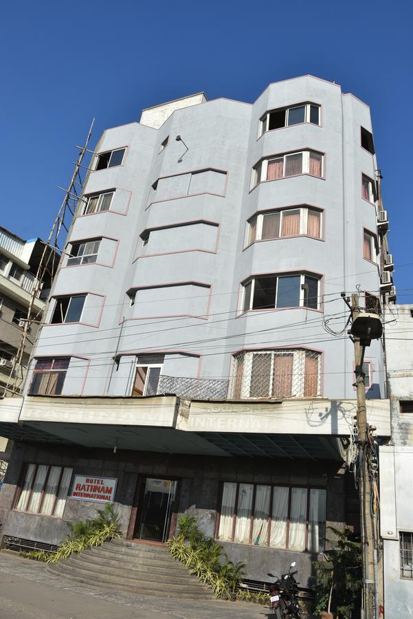 Hotel Rathnam International *
